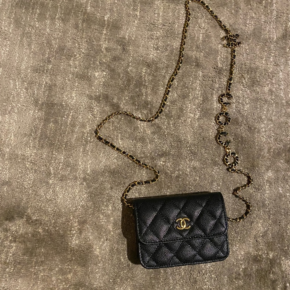 Chanel Wallet On Chain - coco chain. Black with gold hardware.